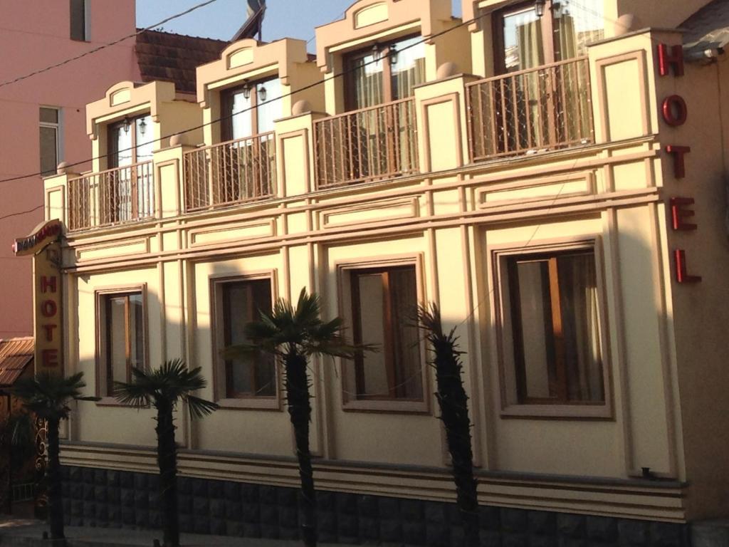 Danisimo Hotel Tbilissi Extérieur photo