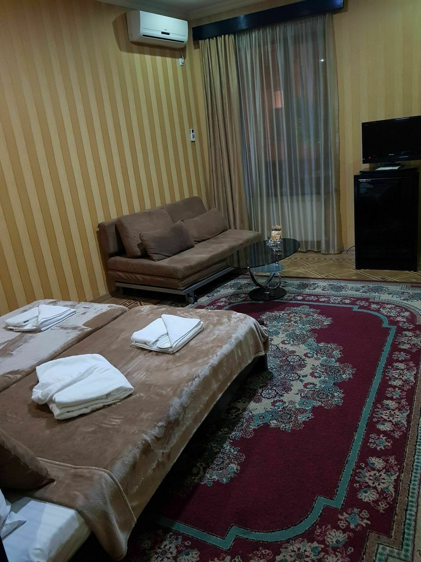 Danisimo Hotel Tbilissi Extérieur photo